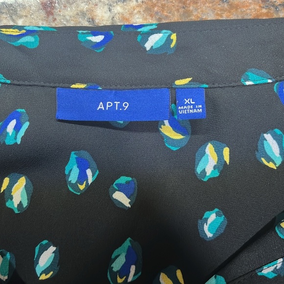 Apt. 9 Button Down Tank Top - Picture 4 of 8